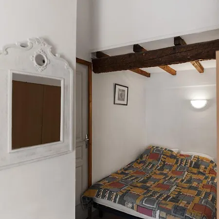 Le 39 3 Rue Trivalle, * Carcassonne